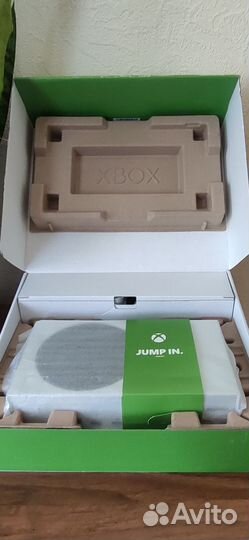 Xbox series S с 2 геймпадами(Bluetooth)
