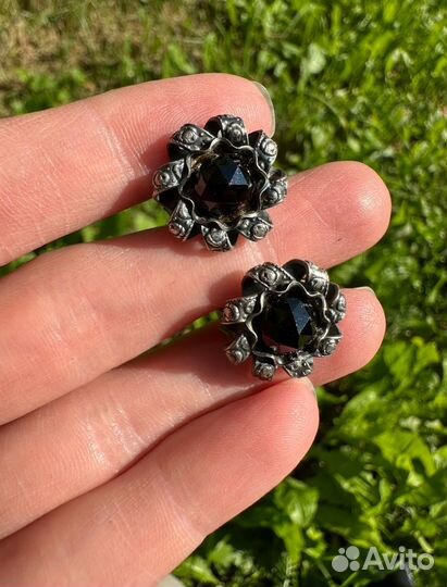 Антикварные серьги с гранатами