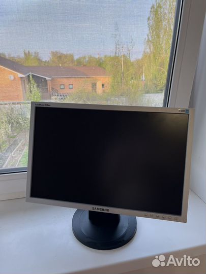Монитор samsung