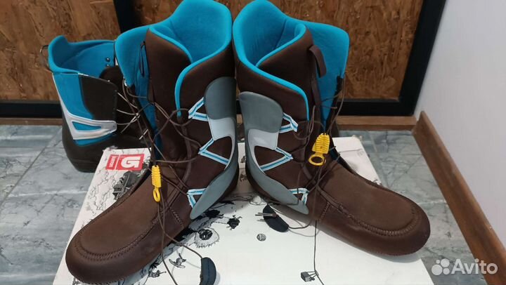 Сноубордические ботинки burton moto