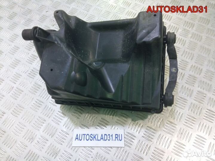 Корпус воздушного фильтра Опель Астра Аш 55353466