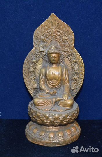 Статуэтка бронза патинированная- Будда с камнем