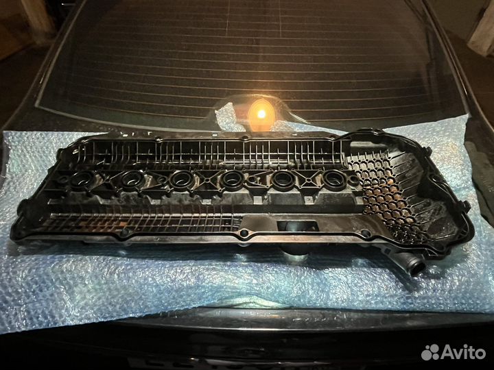 Клапанная крышка BMW E39