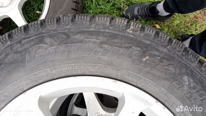 Комплект зимних колес r16