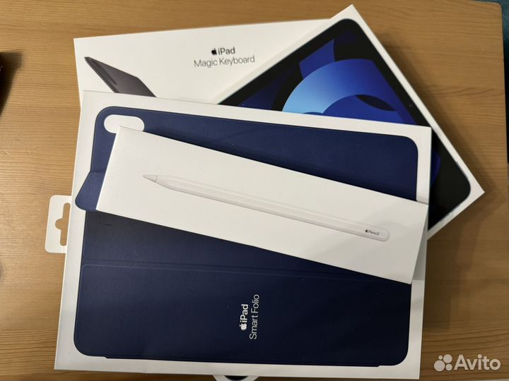 iPad Air 5 64Gb WiFi Blue (полный комплект)