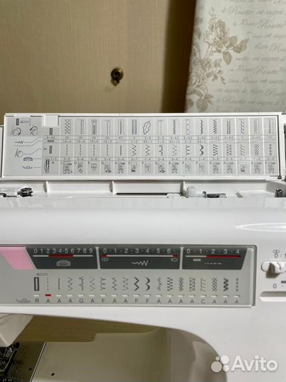 Швейная машина Janome 7518A