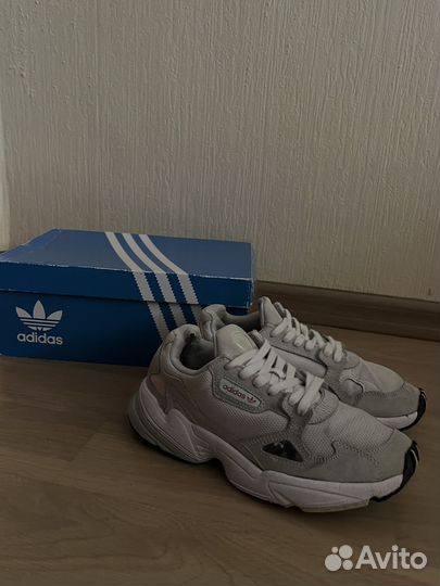 Кроссовки женские adidas оригинал