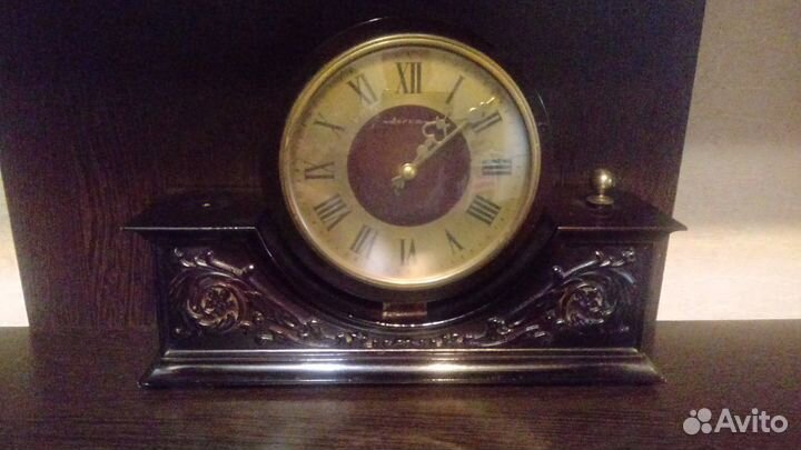 Настольные часы