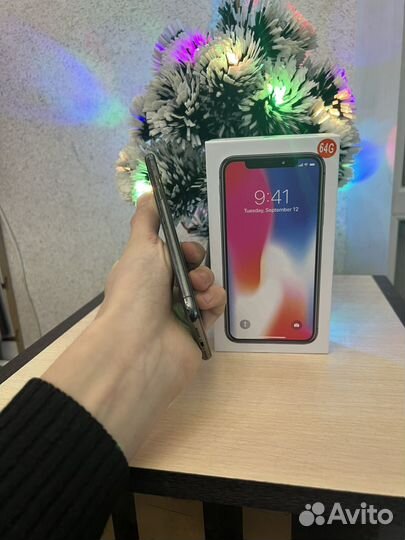 iPhone X, 64 ГБ