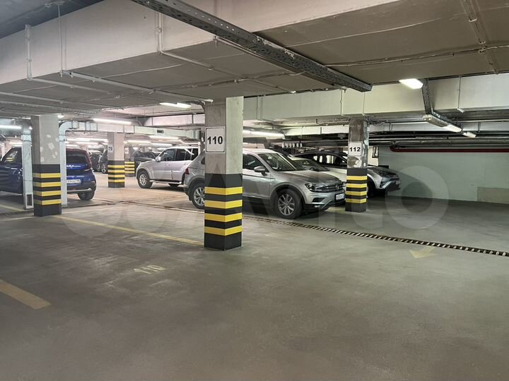 Машиноместо, 20 м²