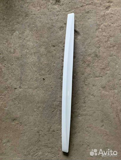 Молдинг (сабля) крышки багажника Hyundai Solaris