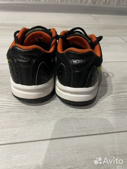 Кроссовки asics