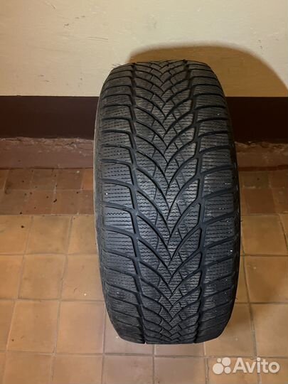 Goodyear UltraGrip Ice 225/50 R17 98T