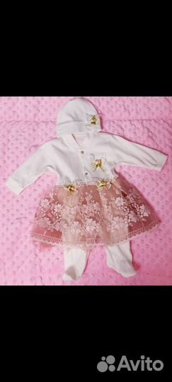 Комплект на выписку для девочки