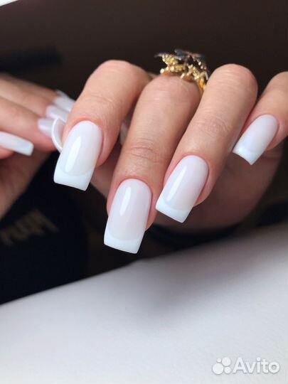 Маникюр и педикюр