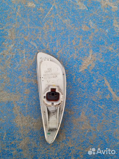 Повторитель поворота hyundai solaris 1