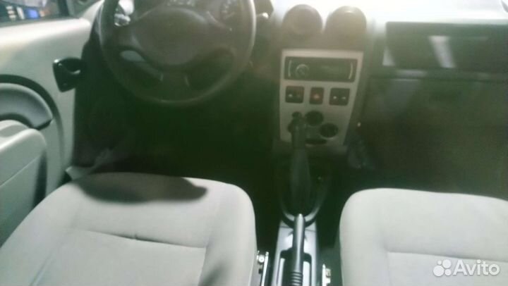 Салон. Панель приборов в сборе