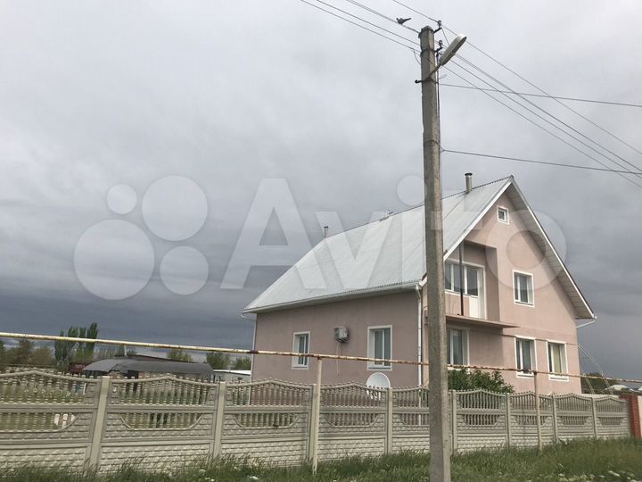 Дом 210 м² на участке 40 сот.