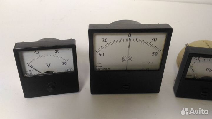 Индикаторы стрелочные