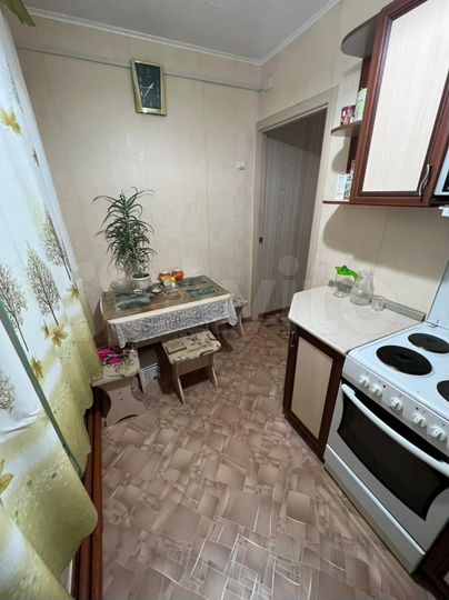 3-к. квартира, 55 м², 1/2 эт.