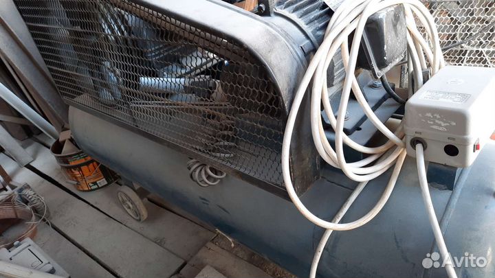 Компрессор воздушный поршневой