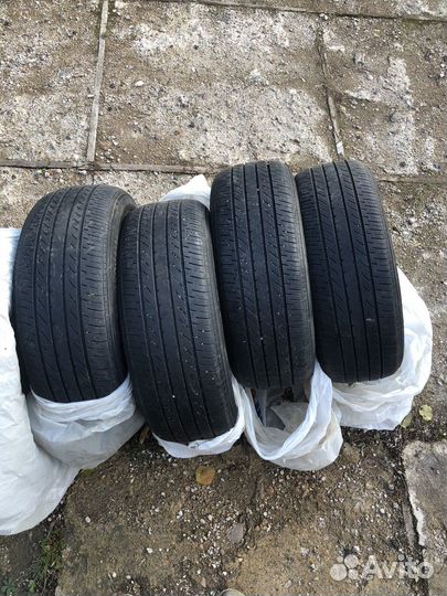 Yokohama BluEarth E75 215/60 R16 95V