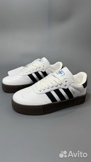 Кроссовки Adidas