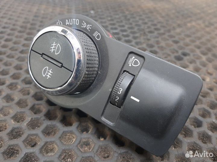 Переключатель света Chevrolet Aveo T300 седан