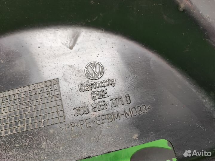 Защита днища левая 3C0825271B VW Passat CC, B6, B7