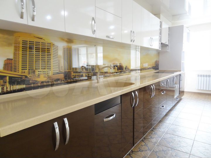 2-к. квартира, 76,5 м², 1/17 эт.