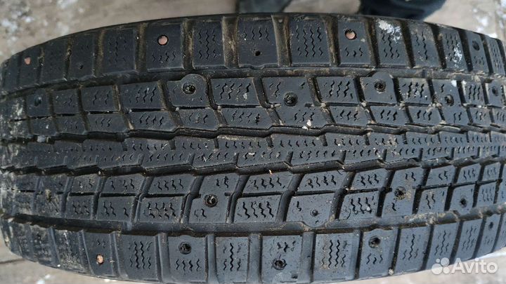 Bridgestone Blizzak Spike-01 195/65 R15