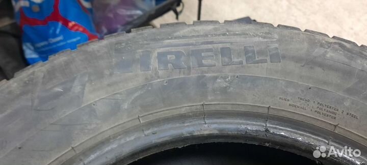 Pirelli Ice Zero 215/60 R16