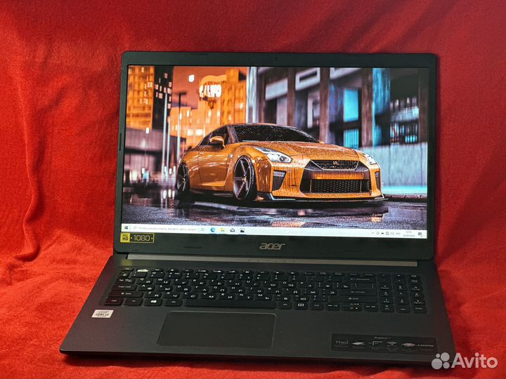 Шустрый ноутбук I3-10поколения IPS матрица