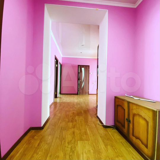 3-к. квартира, 100 м², 2/11 эт.