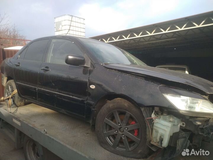 Митсубиси Лансер 9 в разборе