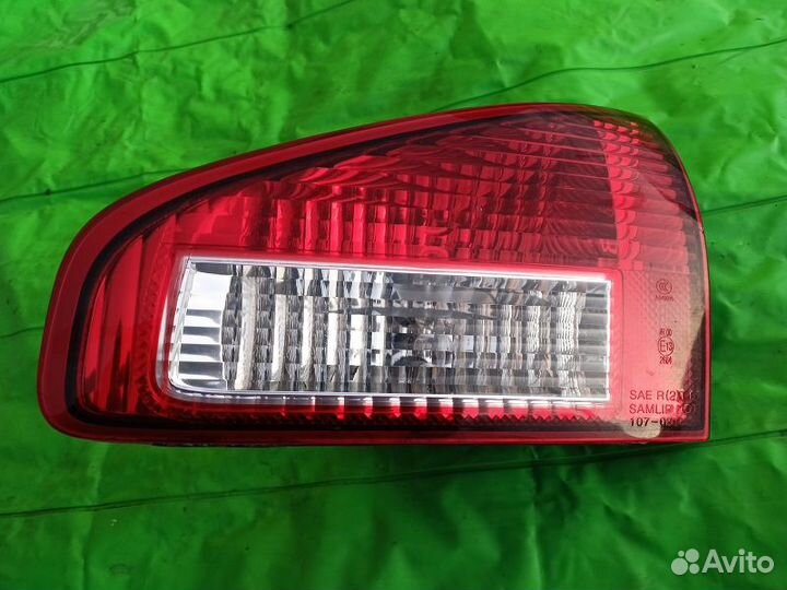 Фонарь в багажник правый Subaru Tribeca WXF 2008г