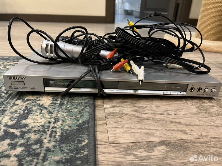 DVD плеер и караоке sony