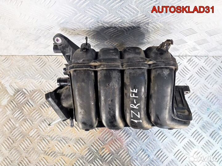 Коллектор впускной Toyota Corolla E150 1.6 1ZR-FE