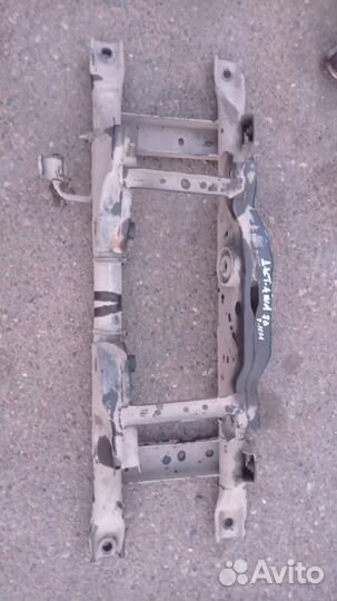 Подрамник задний Рено Дастер 2