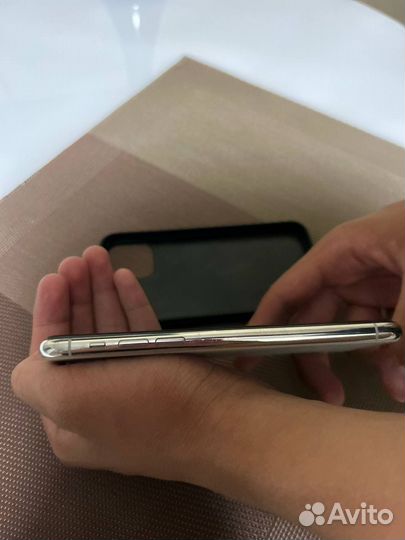iPhone 11 Pro, 64 ГБ