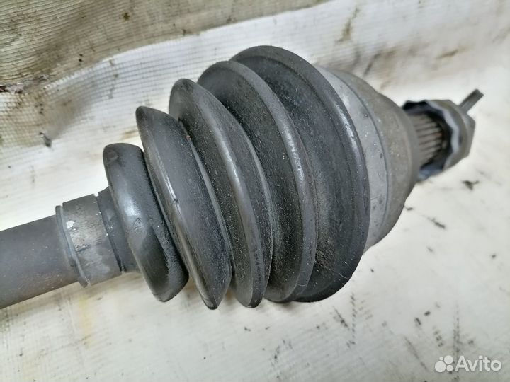 Привод передний левый Peugeot 207 WC 25шлицов в ст