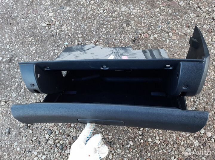 Бардачок Шкода Октавия А4 Тур