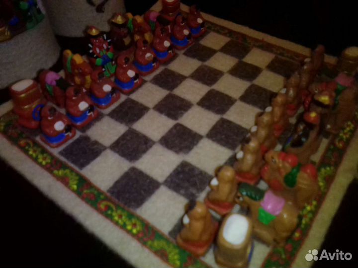 Шахматы монгольские нецки