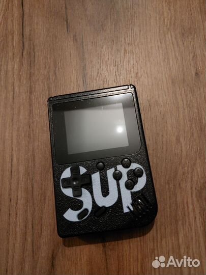 Портативная игровая консоль