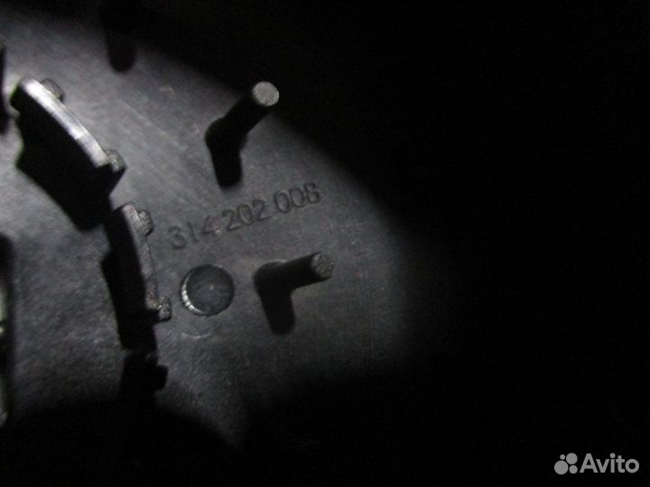 Крышка маслянного фильтра Mercedes-Benz A314202008