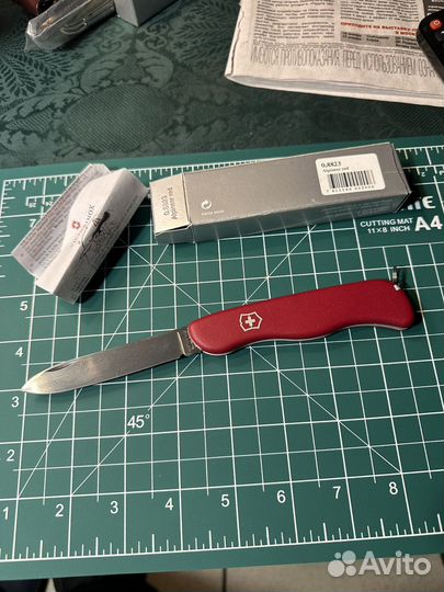 Victorinox alpineer