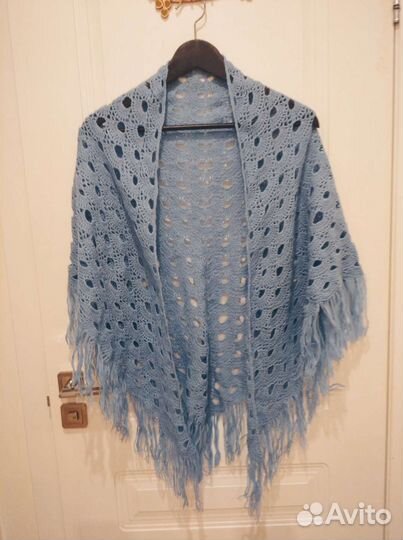 Шаль вязаная ажурная
