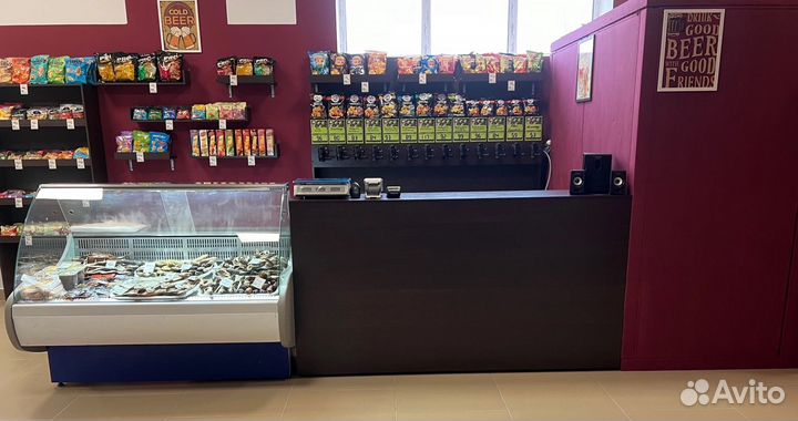 Пивной магазин или магазин разливных напиков, бар