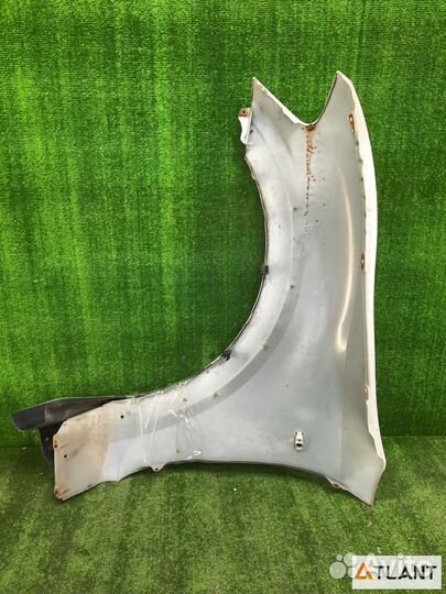 Крыло переднее правое mitsubishi pajero