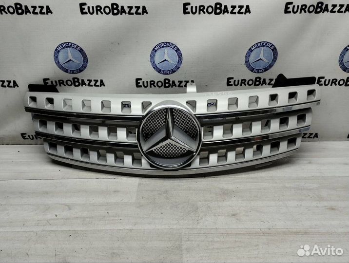 Решетка радиатора Mercedes W164